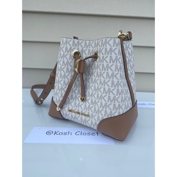 Michael Kors bucket bag mercer gallery xsmall convertible bucket crossbody bag - Picture 3 of 12